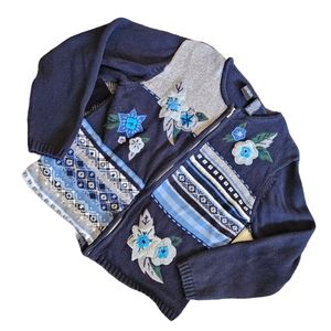 Erika zip up top,‎ size M